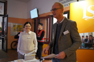 Claudia Reinhard und Dr. Jens Ackermann am Empfang 