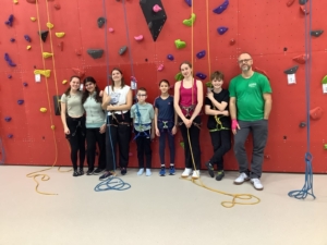 Sozialprojekt "Wir für euch" in der Kletterhalle der neuen Sporthalle 