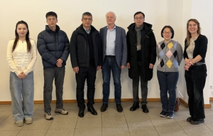 Die begleitenden Lehrkräfte aus Wenzhou mit Dirk Hölscher und Dr. Silke Regin.